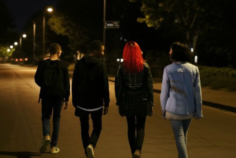 347 разгуливающих ночью подростков задержали в Павлодарской области