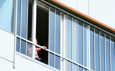 17 случаев падения детей из окон зафиксировали павлодарские врачи с начала года 